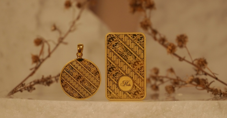 Liontin Batik Seri III – 8 gram
